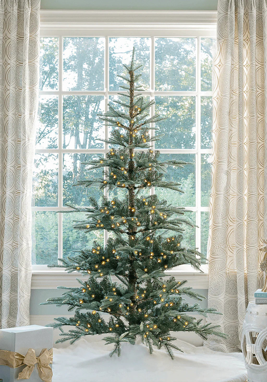 Árvore de Natal artificial de abeto nobre de 7 pés com 500 luzes LED brancas quentes