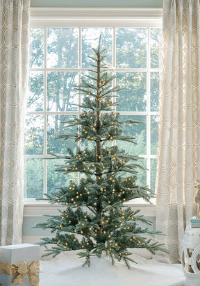 Árvore de Natal artificial de abeto nobre de 7 pés com 500 luzes LED brancas quentes